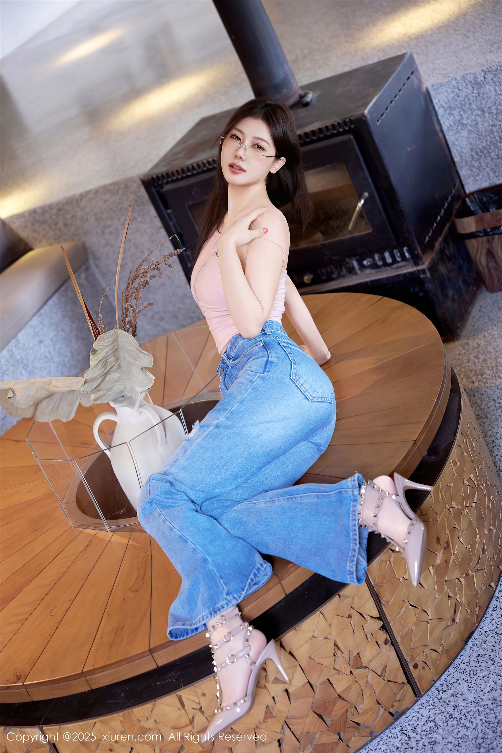 Xiuren秀人网 2025.11.13 NO.10983 尹甜甜sunny